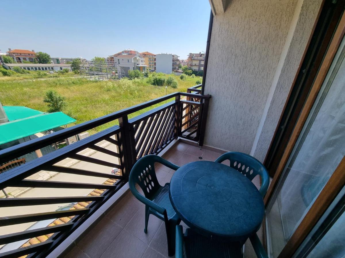 Apartments Приморсько Екстер'єр фото