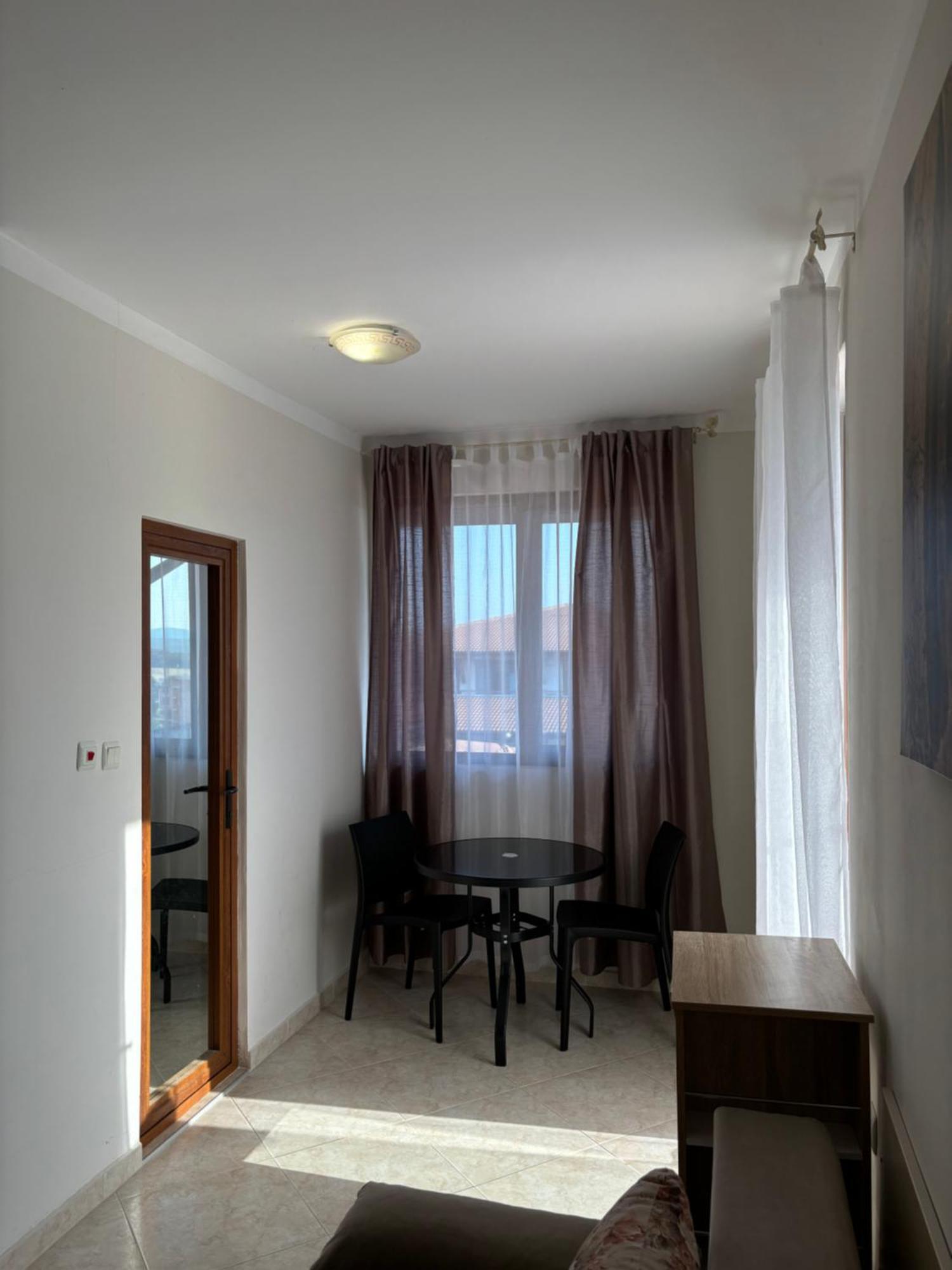 Apartments Приморсько Екстер'єр фото